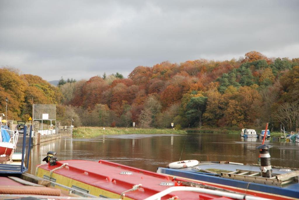 Waterside Guesthouse Graiguenamanagh Exterior foto
